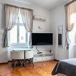Martini - Bacvice Apartment